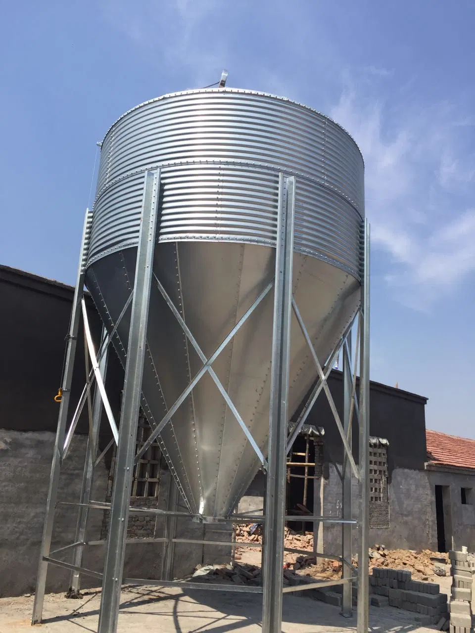 Chicken Farm Poultry Farm Layer Farm Galvanized Feed Silo with 10 Tons