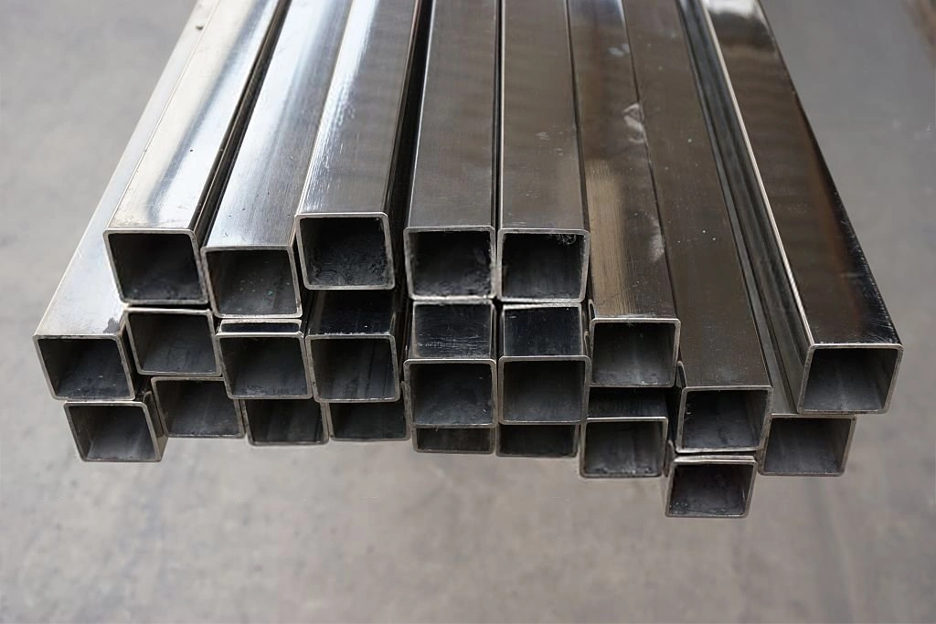 Item	Black Square Hollow Section Pipematerial	Q235B/Q345b/Ss400/A36/St37certifications	ISO9001 /Sgsstandard	ASTM BS GB Apisize (dia) 	15*15mm-300*300mmitem