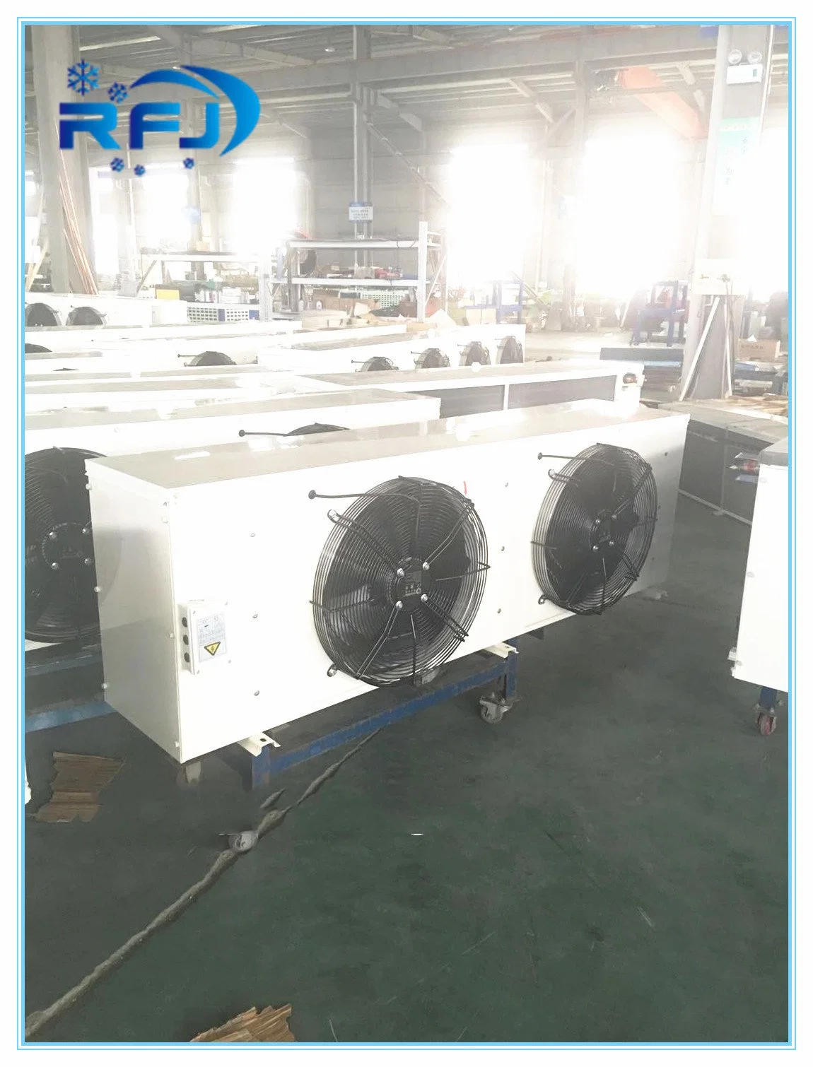 Table-Type Air-Cooled Condensers with 2 Axial Fan