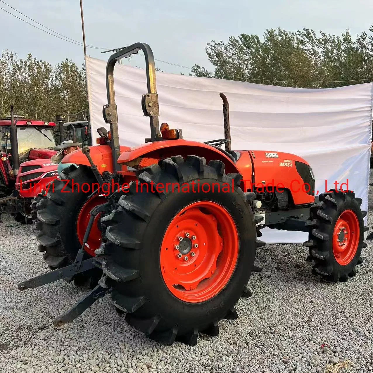 Kubota M854 Tractors Cheap Agricultural Equipment Good Condition