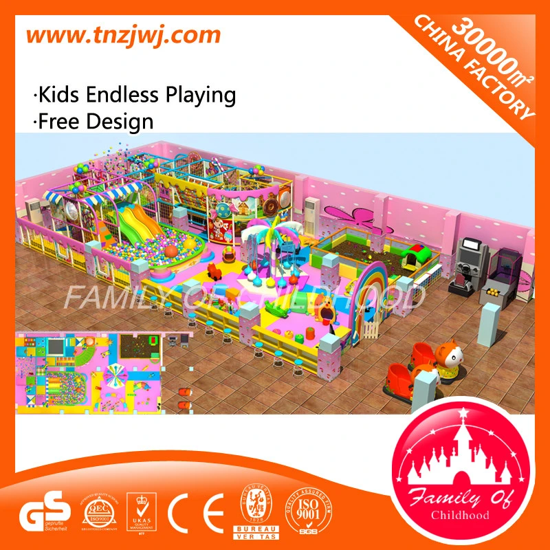 Gran Mercado de la zona de juegos para niños juguetes blandos patio interior