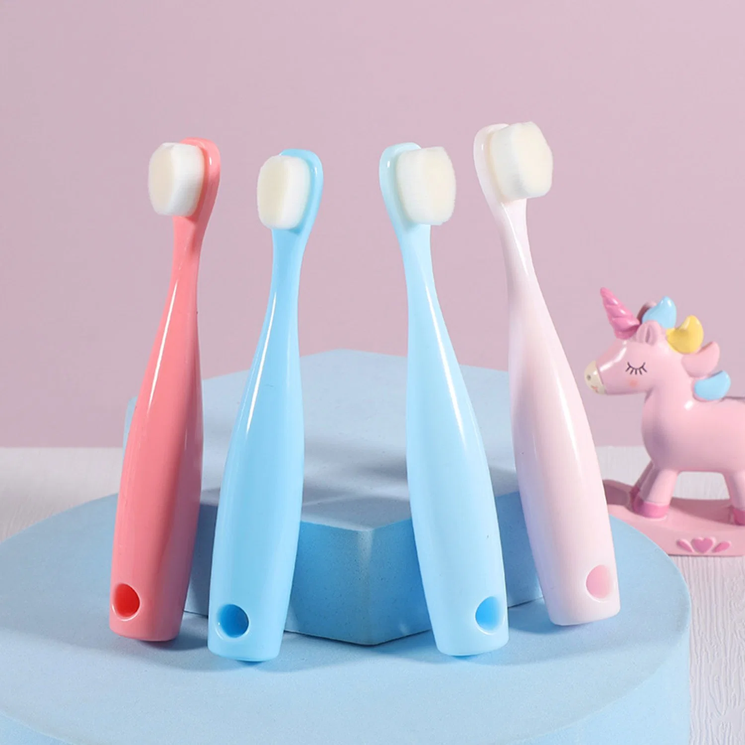 OEM Best Oral Care Extra Soft Bristle Toothbrush for Children