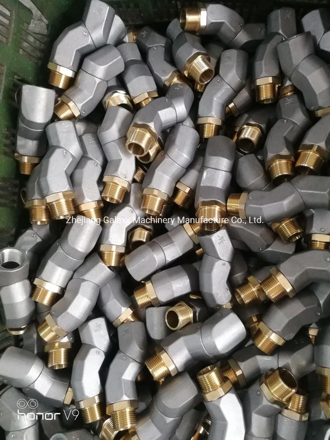 Zinc Alloy Nozzle Adaptor for Oil Stationb