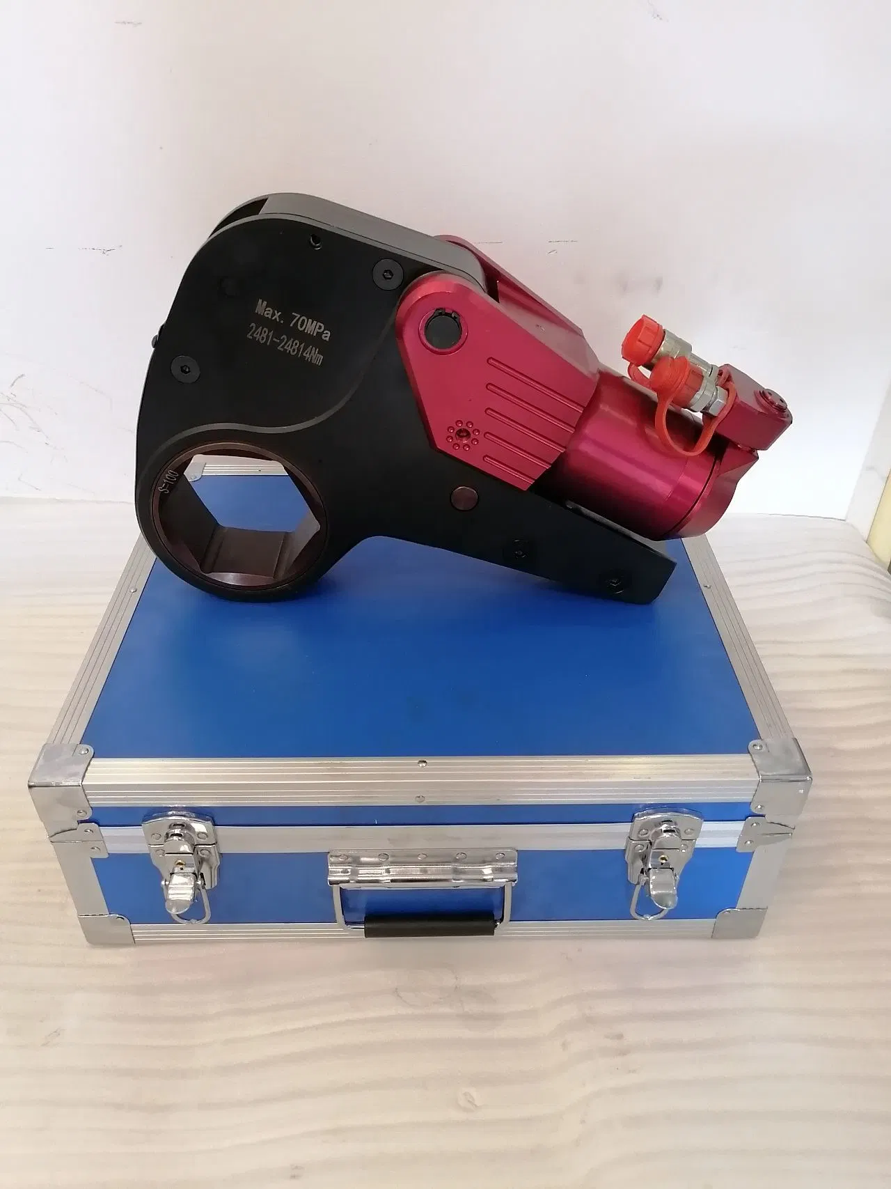 Wklc Series Torque Controlled Impact Wrench Small Electric Hollow Hydraulic Torque Wrench Hollow Low Profile Torque Wrench