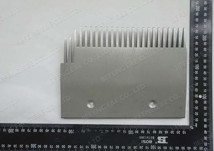 Gaa453BV3 206*151mm Escalator Comb Plate Escalator Parts