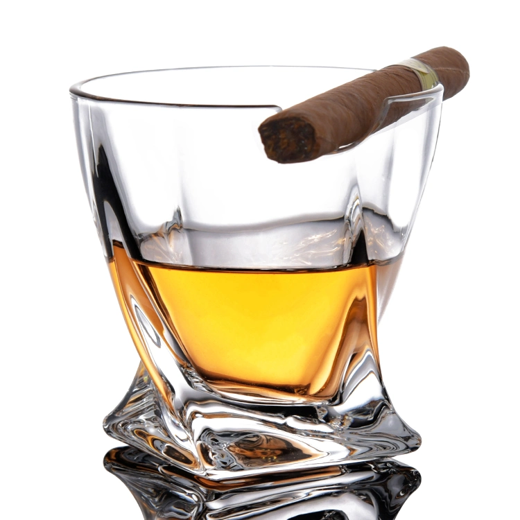 Verres à boire sans plomb verrerie Coupe cigare en verre de whisky torsadée