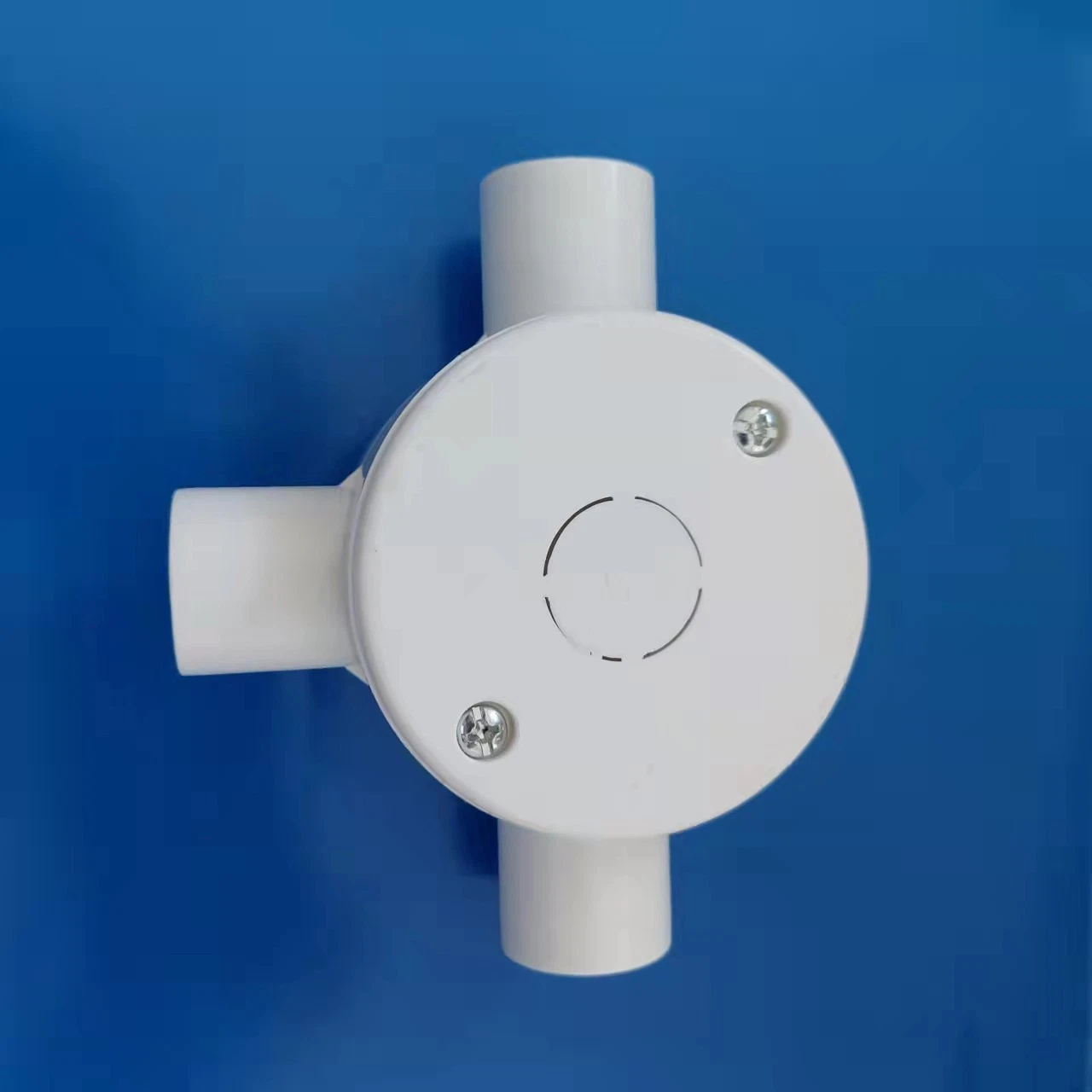 China muestra gratuita Gabinete resistente al agua China Custom la carcasa de plástico PVC Caja de empalmes