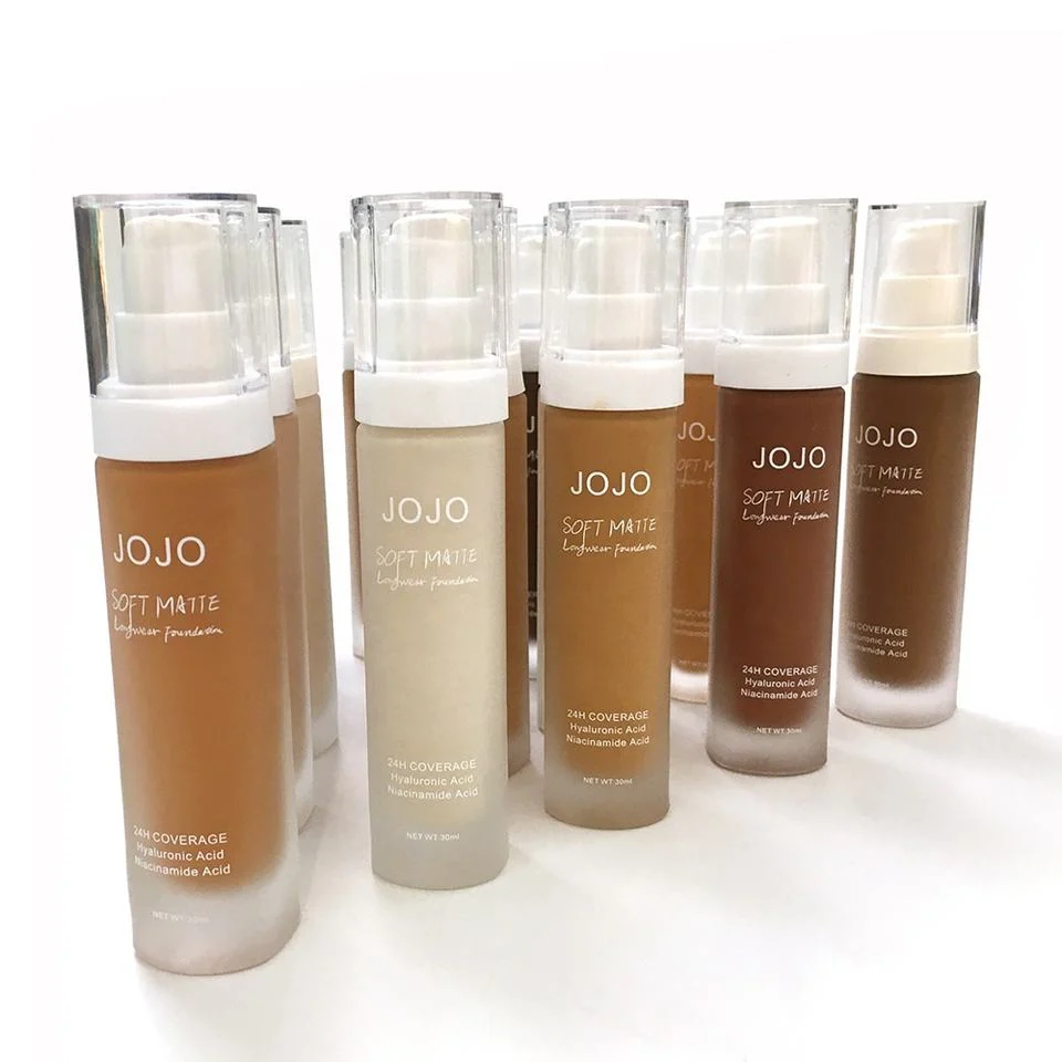 Bajo la etiqueta privada personalizada MOQ Vegan Cobertura completa de maquillaje maquillaje resistente al agua Mate Liquid Foundation
