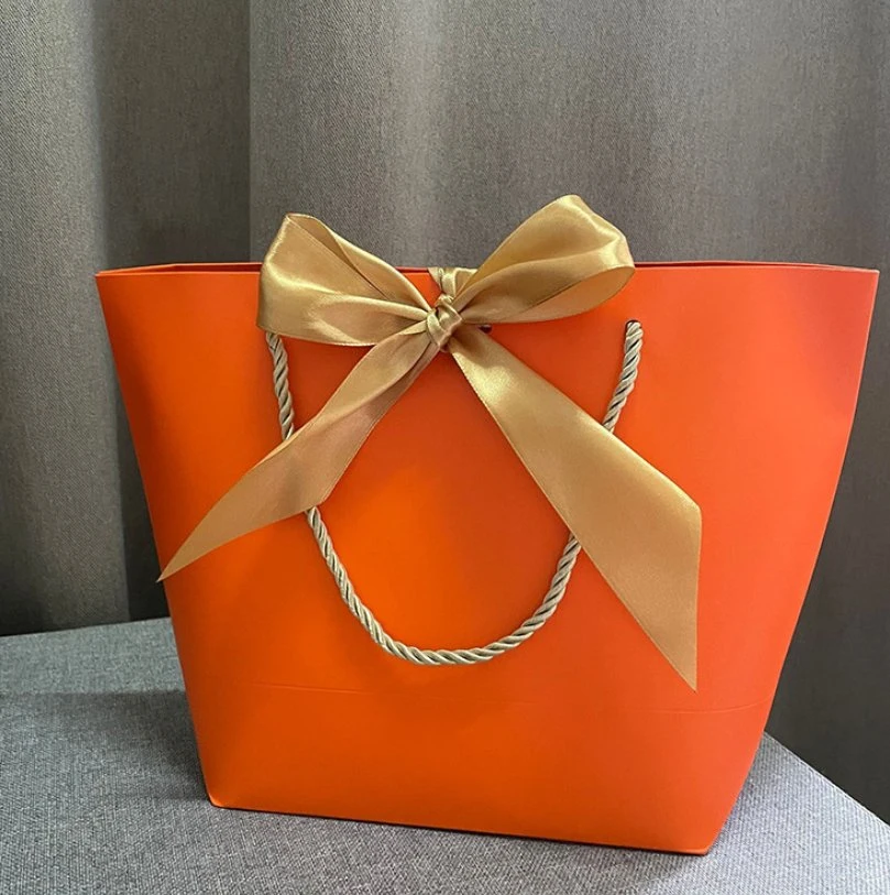 Carte Blanche sac fourre-tout cadeau de Noël de l'habillement Shopping sac de papier sac d'aile avec Bowknot