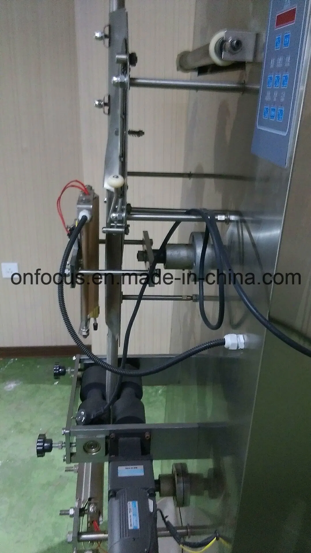 Vertical Automatic Counting System Sachet Small Fruit Juice Factory