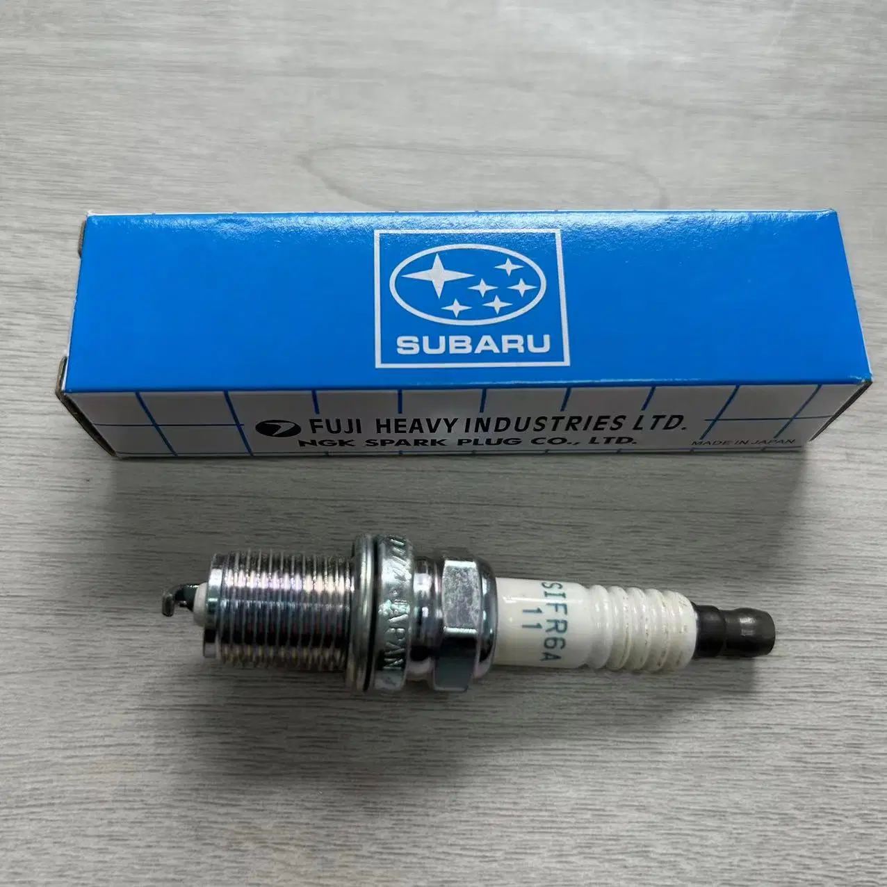 Sifr6a-11 Auto Spare Parts High quality/High cost performance Iridium Car Spark Plug