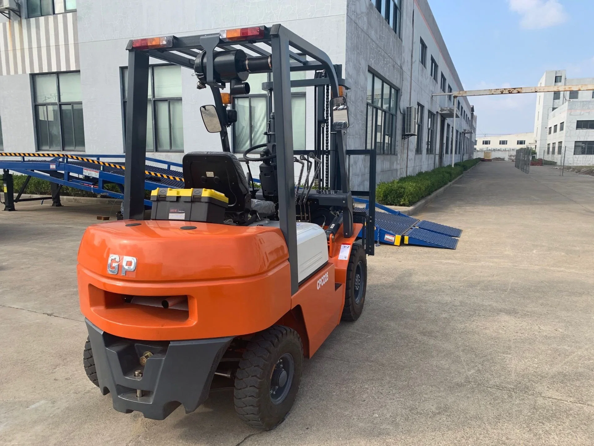 Adjustable 1t - 5t Gp Used Diesel Mini Forklift Truck