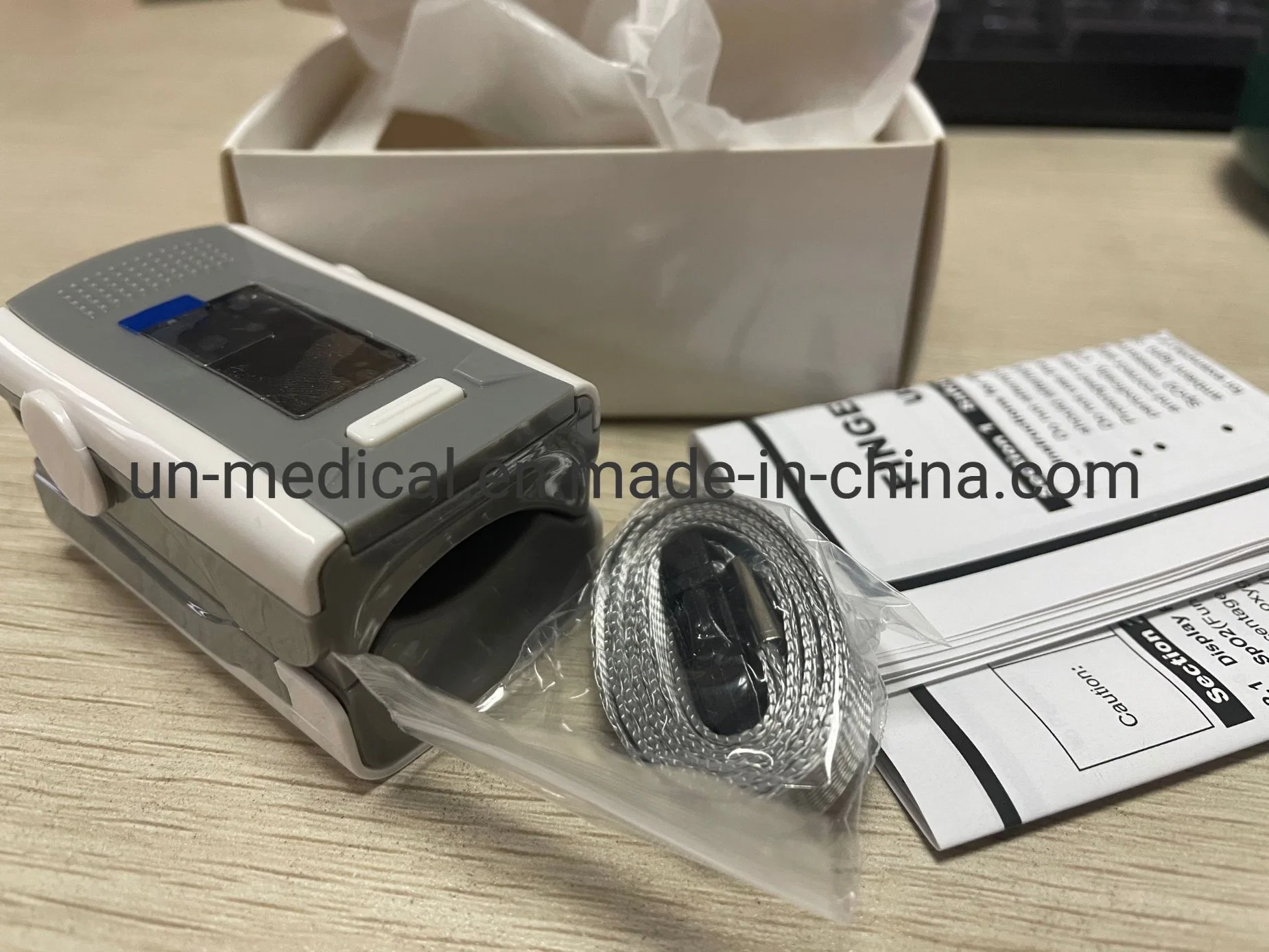 Portable Oxygen Monitor Oximetro De Pulso Fingertip Pulse Oxi Meter LED Display SpO2 Sensor Finger Oximeter