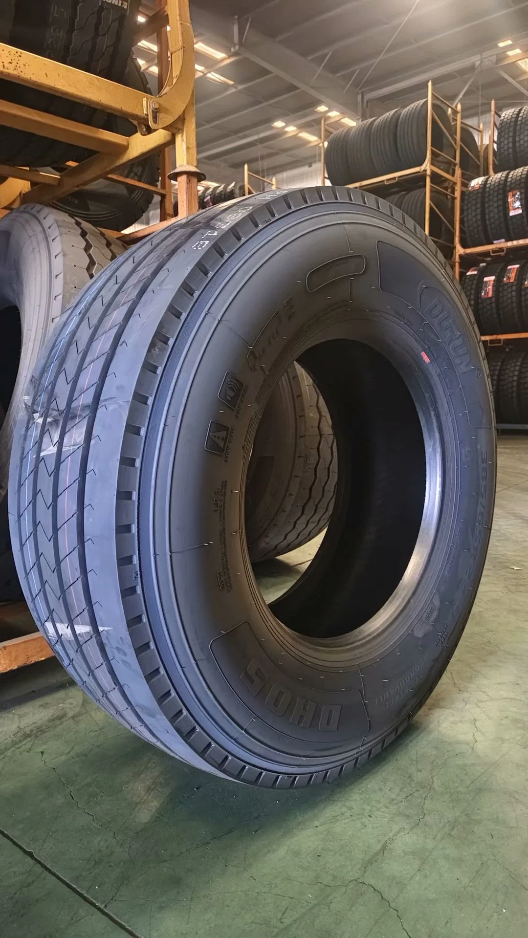 Triangle Linglong Habilead Kapsen Chaoyang Durun Compasal Royal Balck Constancy T Radial Tyres 111 7.50r16 11r22.5 12.00r20 315/80r22.5 385/65r22.5 295/80r22.5