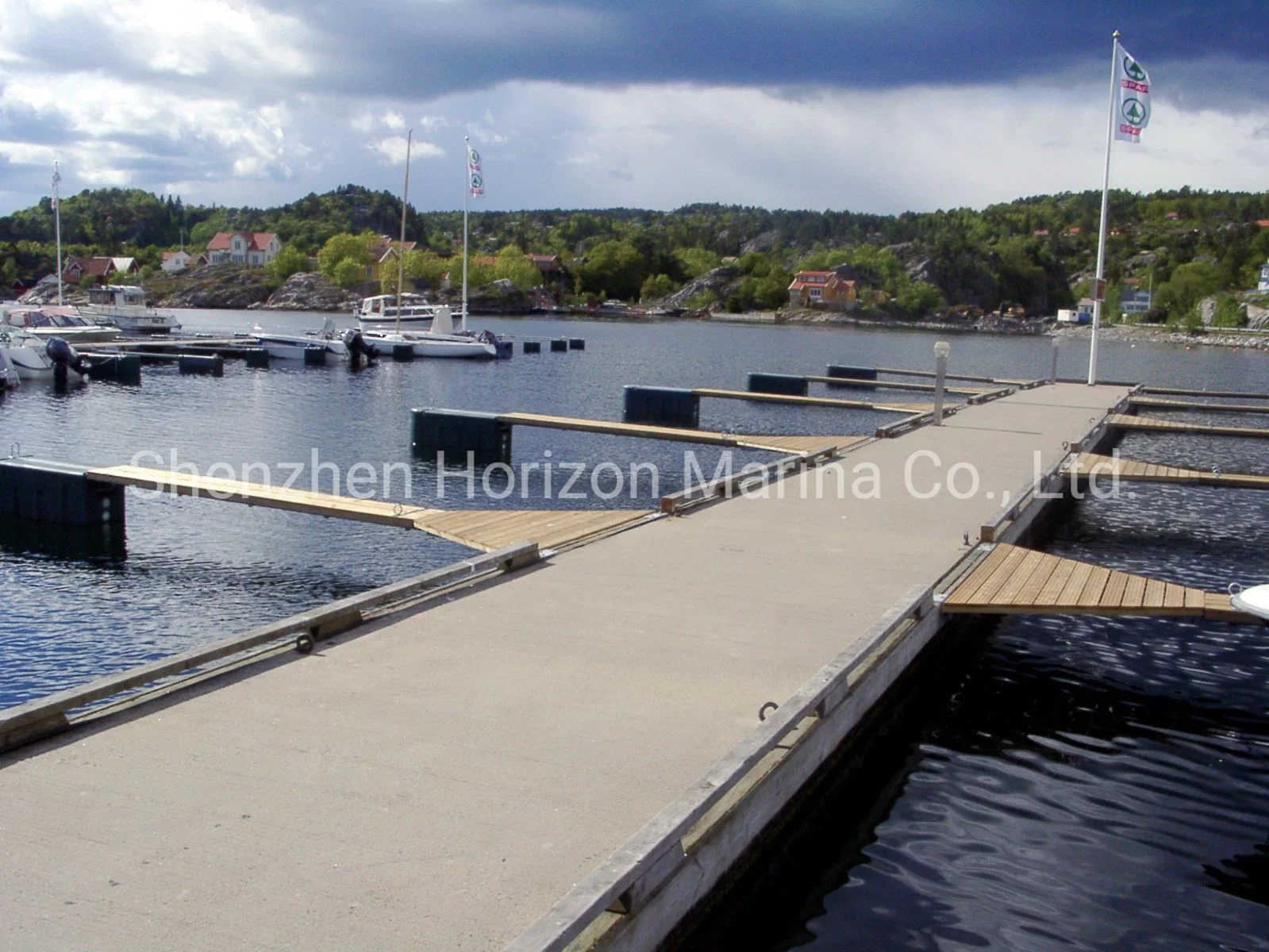 Commercial Concrete Platform for Amusement Park Concrete Floating Dock