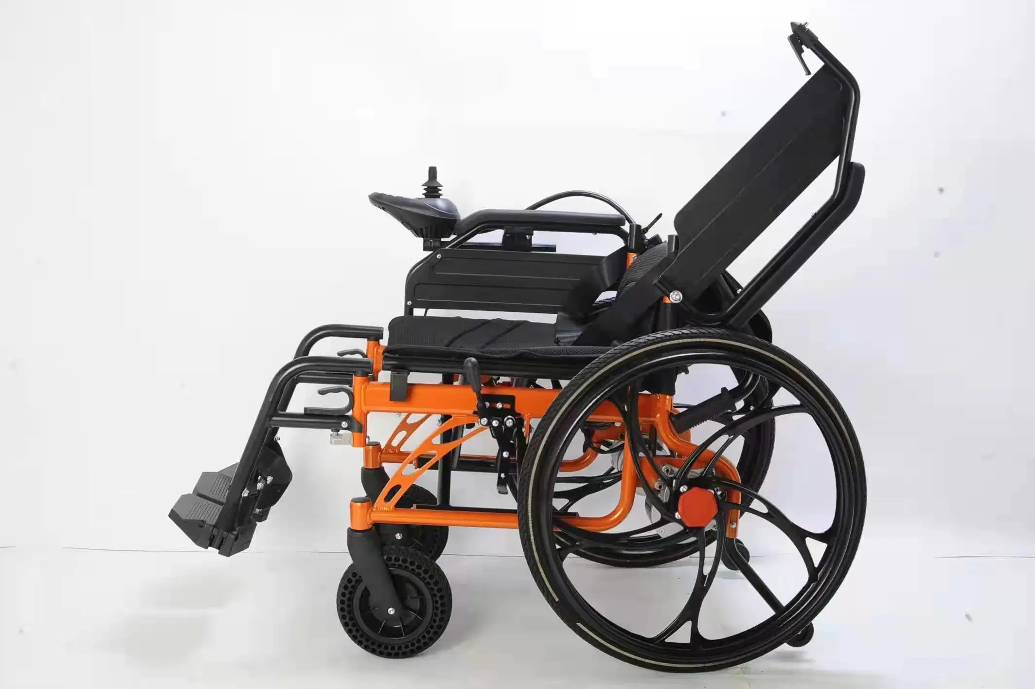 Mobility Scooter Iyasocare Light Weight Stair Climbing Electric Wheelchair with CE Cheap Price