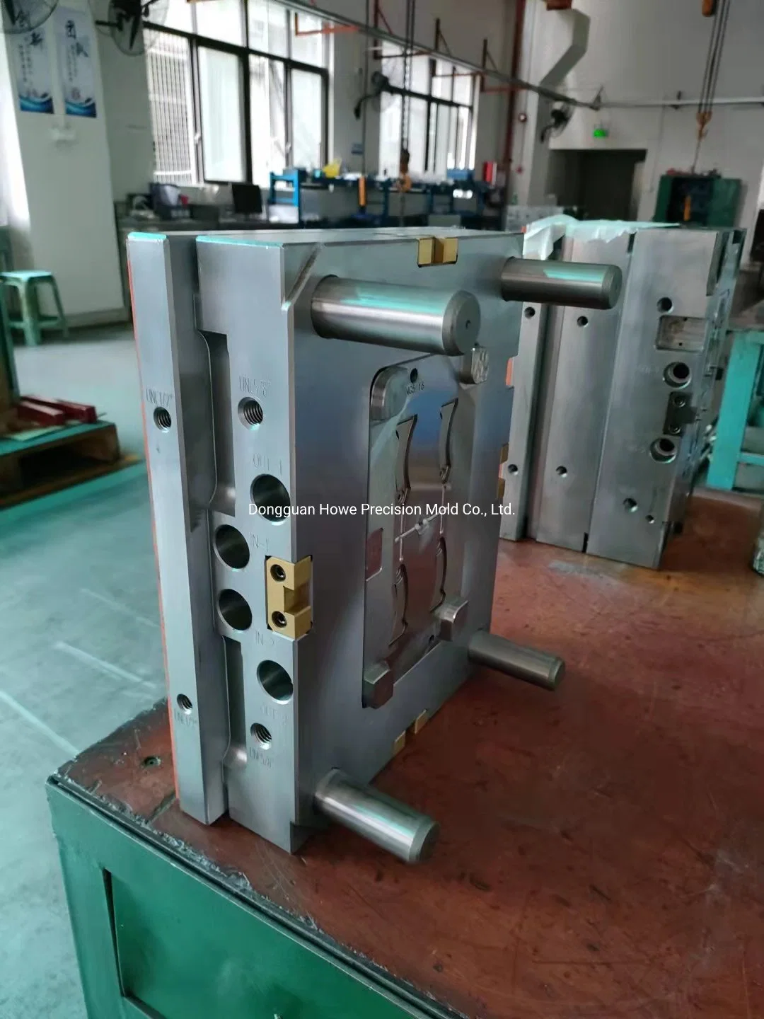 Injection Molding Building Multi Cavity Plastic Component Mold