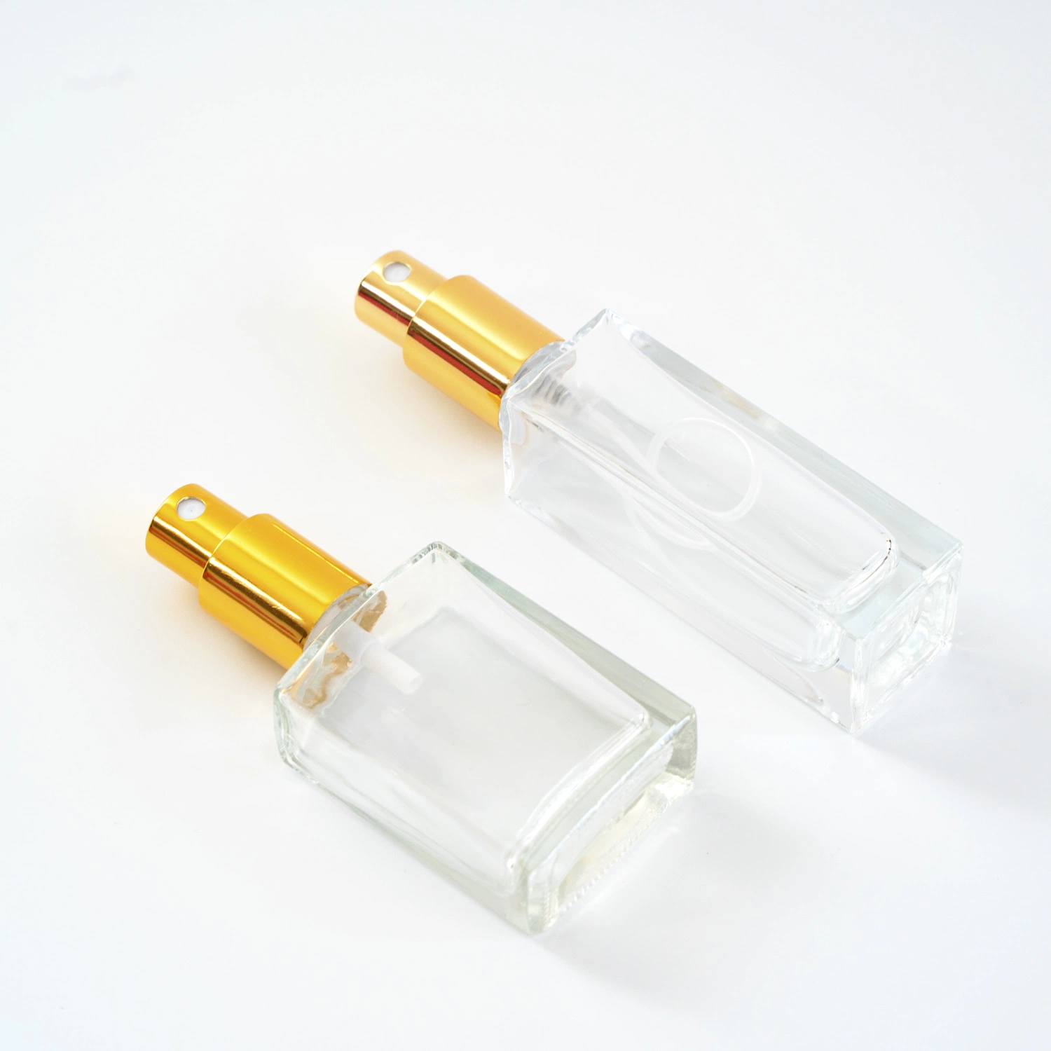 Glass Cosmetic Alcohol Bottles Frosted Glass Spray Bottles 100ml with Crimp Pump Spray