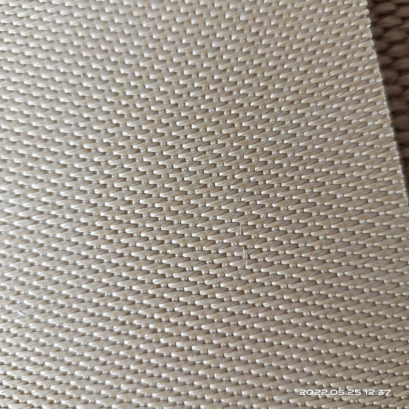 0.45mm 660g 8h Satin Woven 316L Stainless Steel Wire Reinforced Vermiculite Coating Fiberglass Fabric Cloth for Direct Flame Resistance