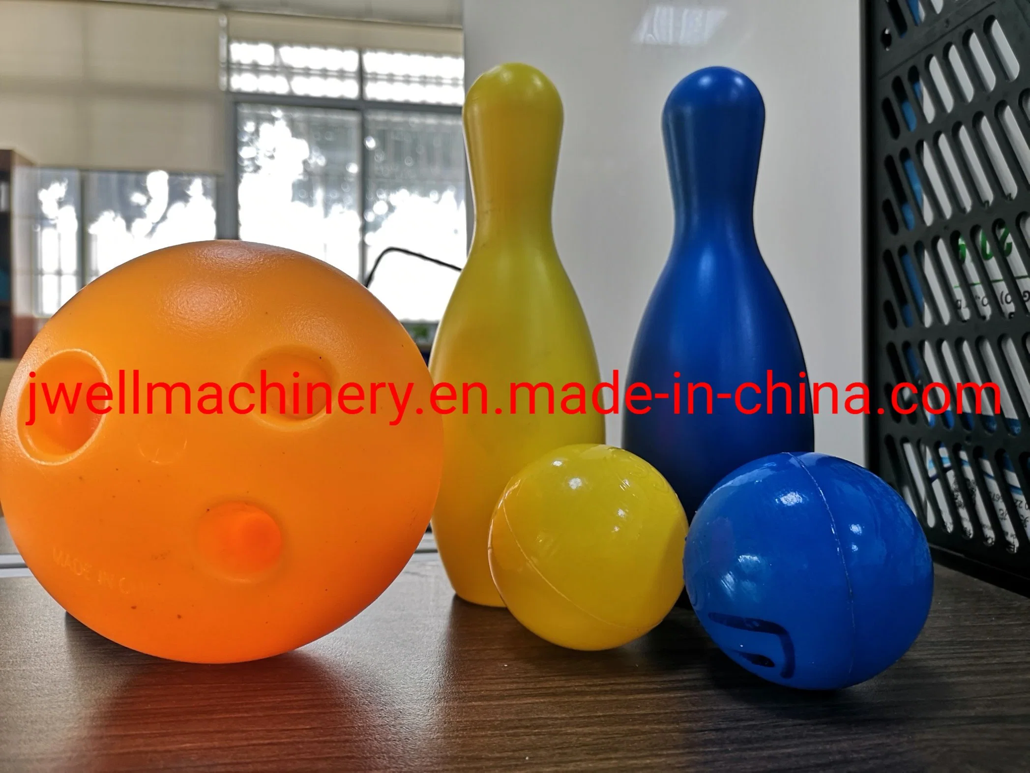 Plastic Extrusion PP PE Plastic Bowling Ball Making Blow Molding Machine