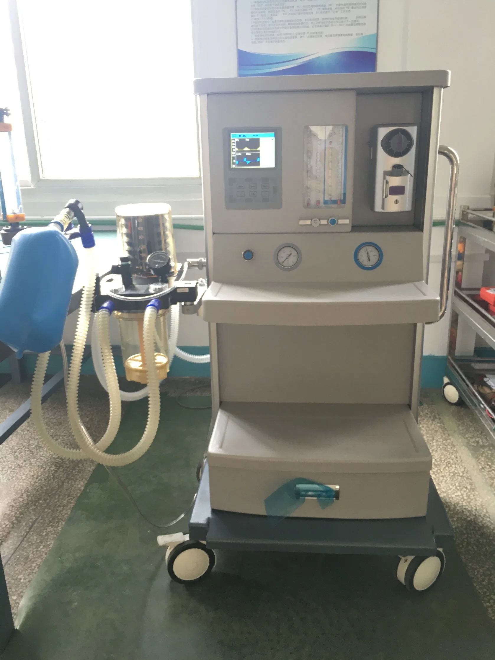 Mn-An008 Portable Vet Anesthesia Machine with Ventilator Medical Devices Movable Anesthesia Machine