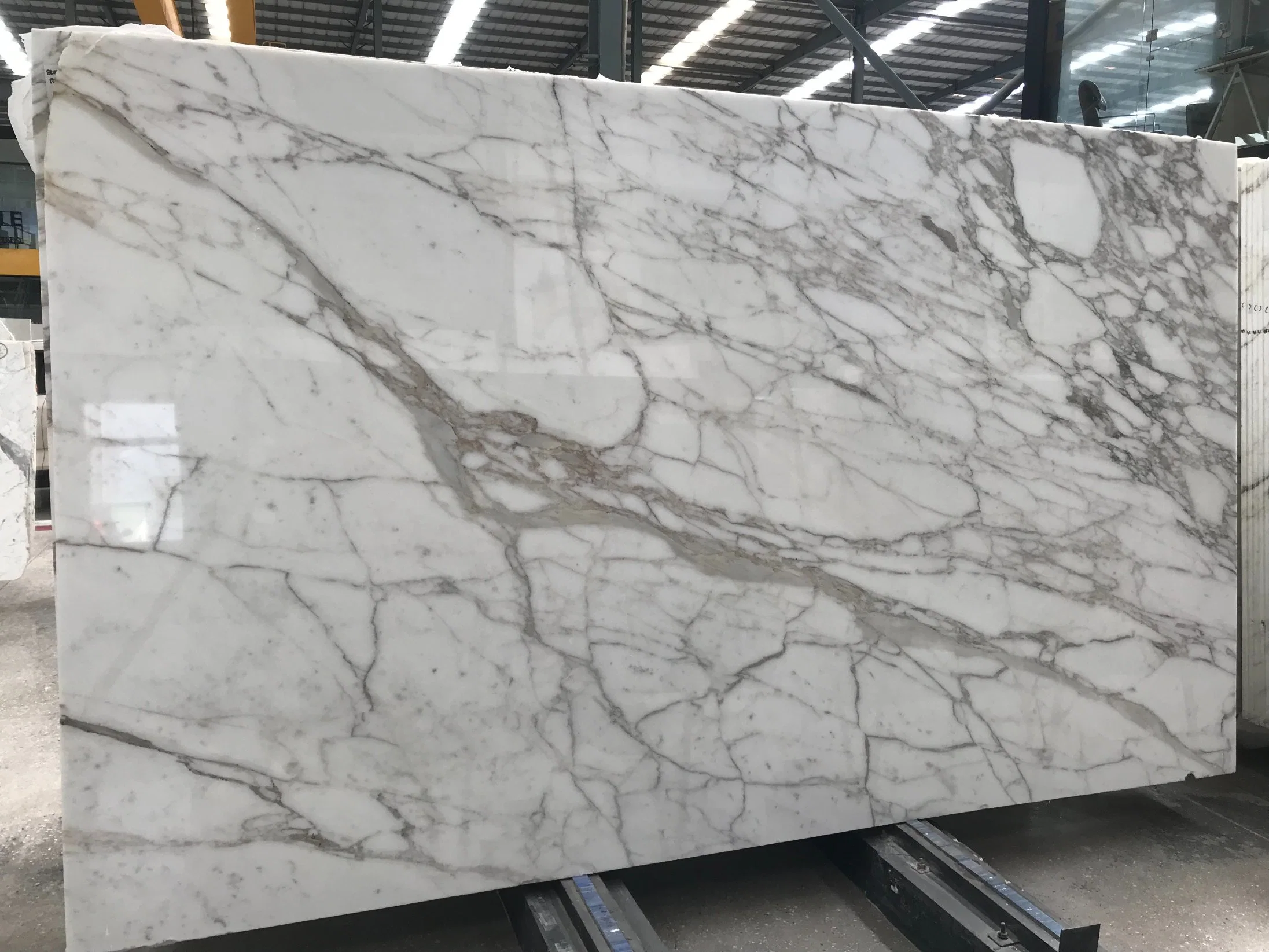 Factory Direct Sale Golden Calacatta Carla Carter Gold Marble Slab