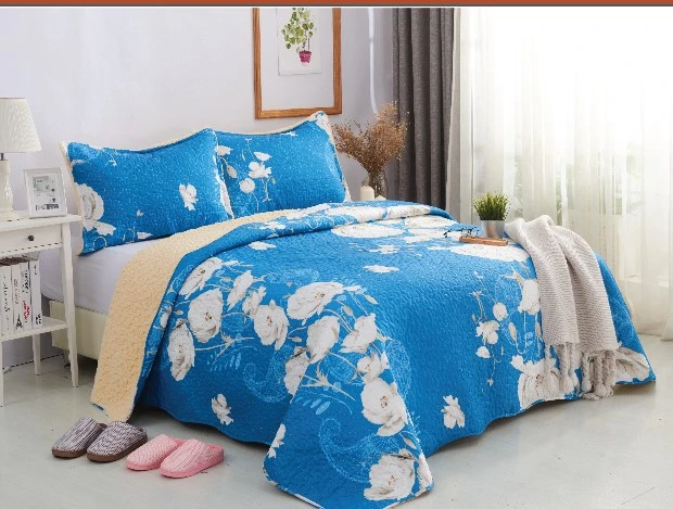 Supply a Three Piece Set of Polyester Printed Sheep Cake Velvet Quilts