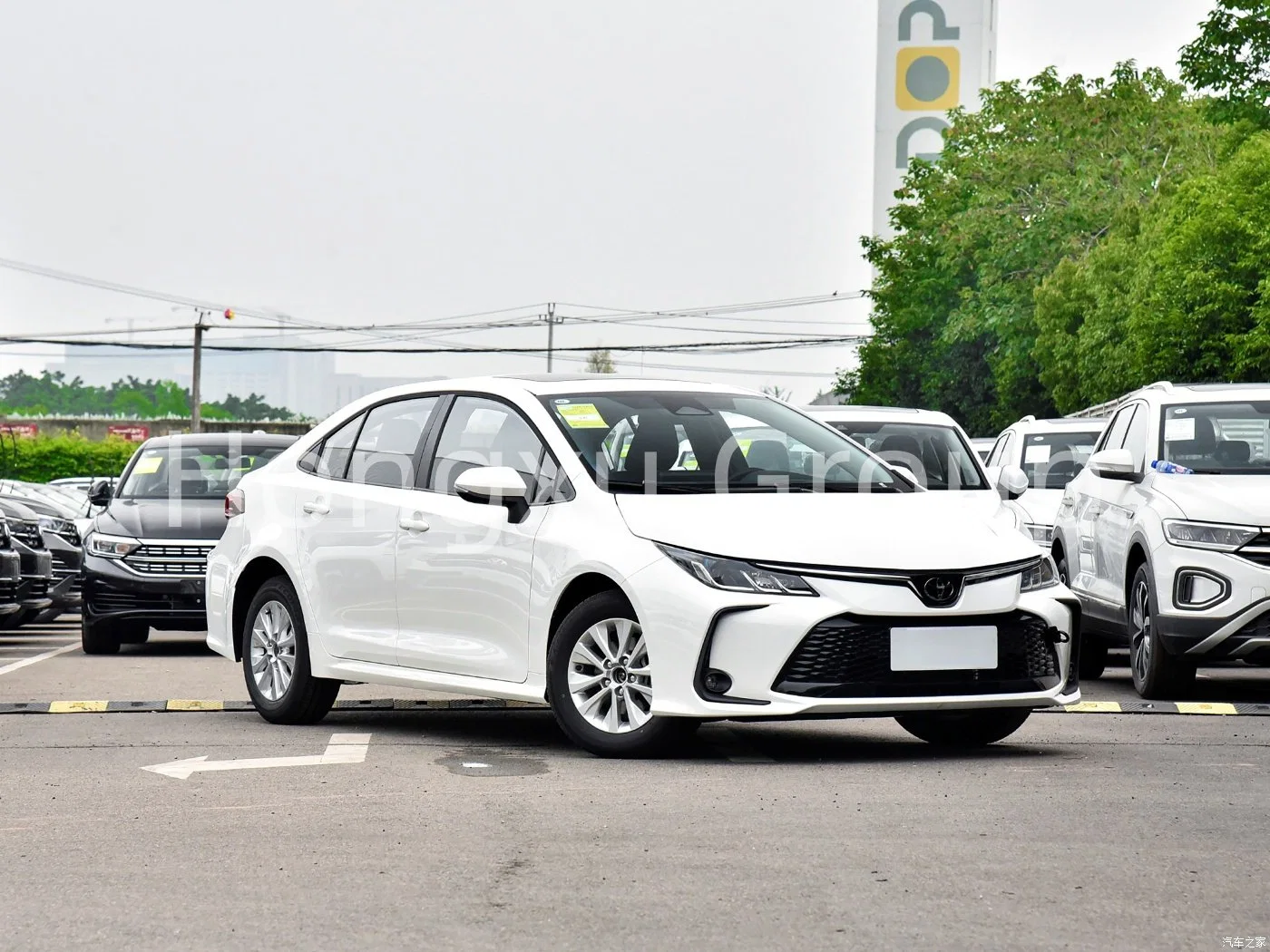 Автомобиль Toyota Corolla с полулегковой автомобиль Nyota Chinese Secondhand New2023 1,5 л. Версия Elite