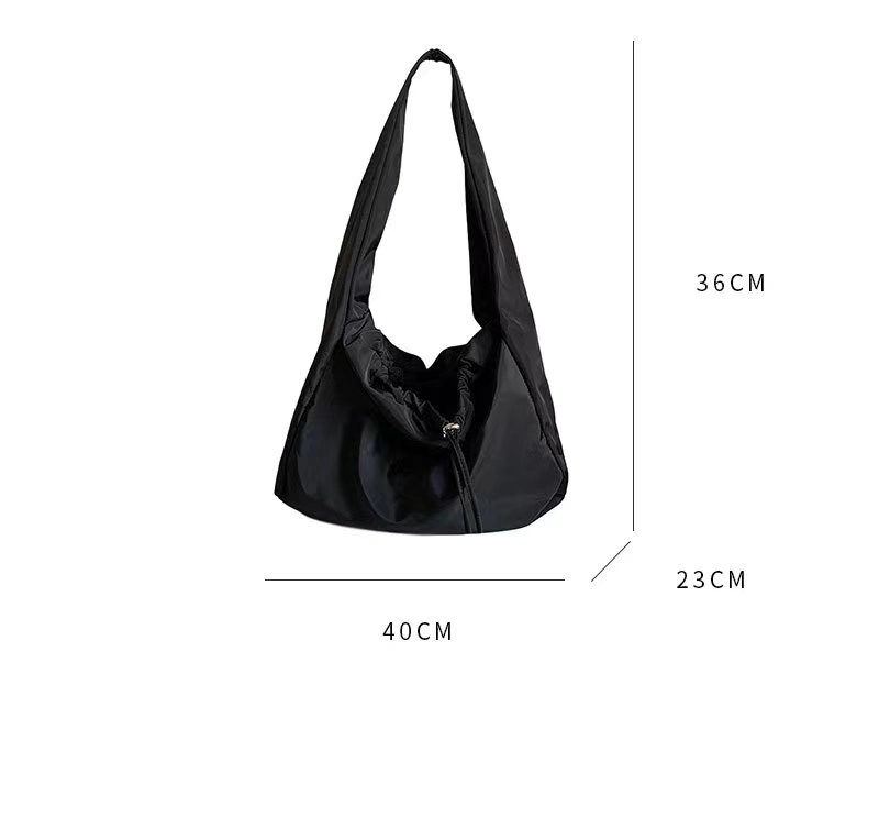 Wholesale/Supplier Large-Capacity Black Nylon Shoulder Bag Fashionable Cheap Commuter Bag for Girls