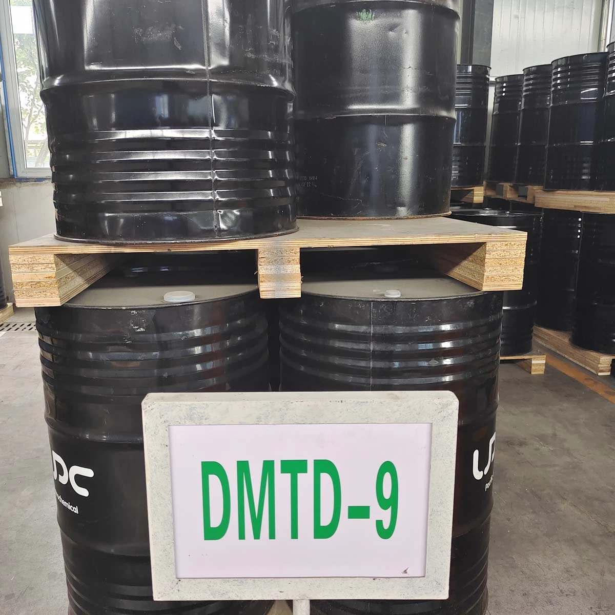 Dmtd-9 2, 5-Bis (tert-nonylsulfanyl) -1, 3, 4-Thiadiazole Metal Deactivator CAS: 91648-65-6 Additif lubrifiant Cuvan 484