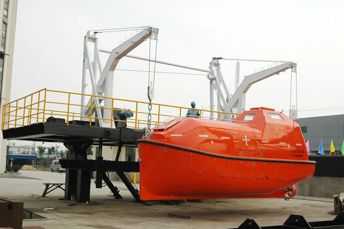 52 personas solas el SIGC Med Certificado CE de tipo de versión de carga de la clase de Marina de fibra de vidrio equipos de rescate de los buques totalmente cerrado los botes salvavidas para la nave