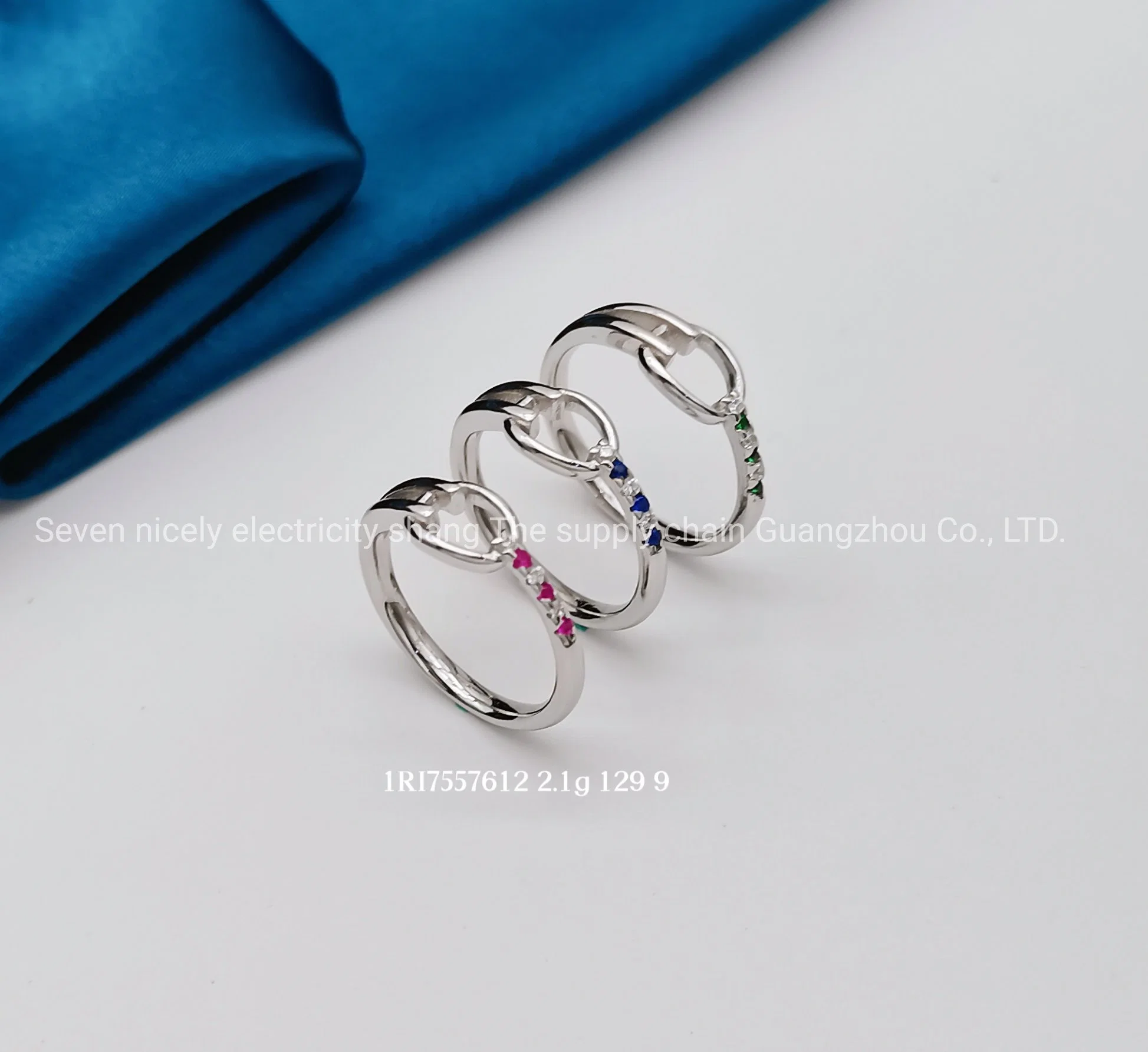 Hot Sale OEM haut de la qualité des bijoux personnalisés plaqué argent 925 Bijoux de mode cadeau délicat Attritive Lady Ring