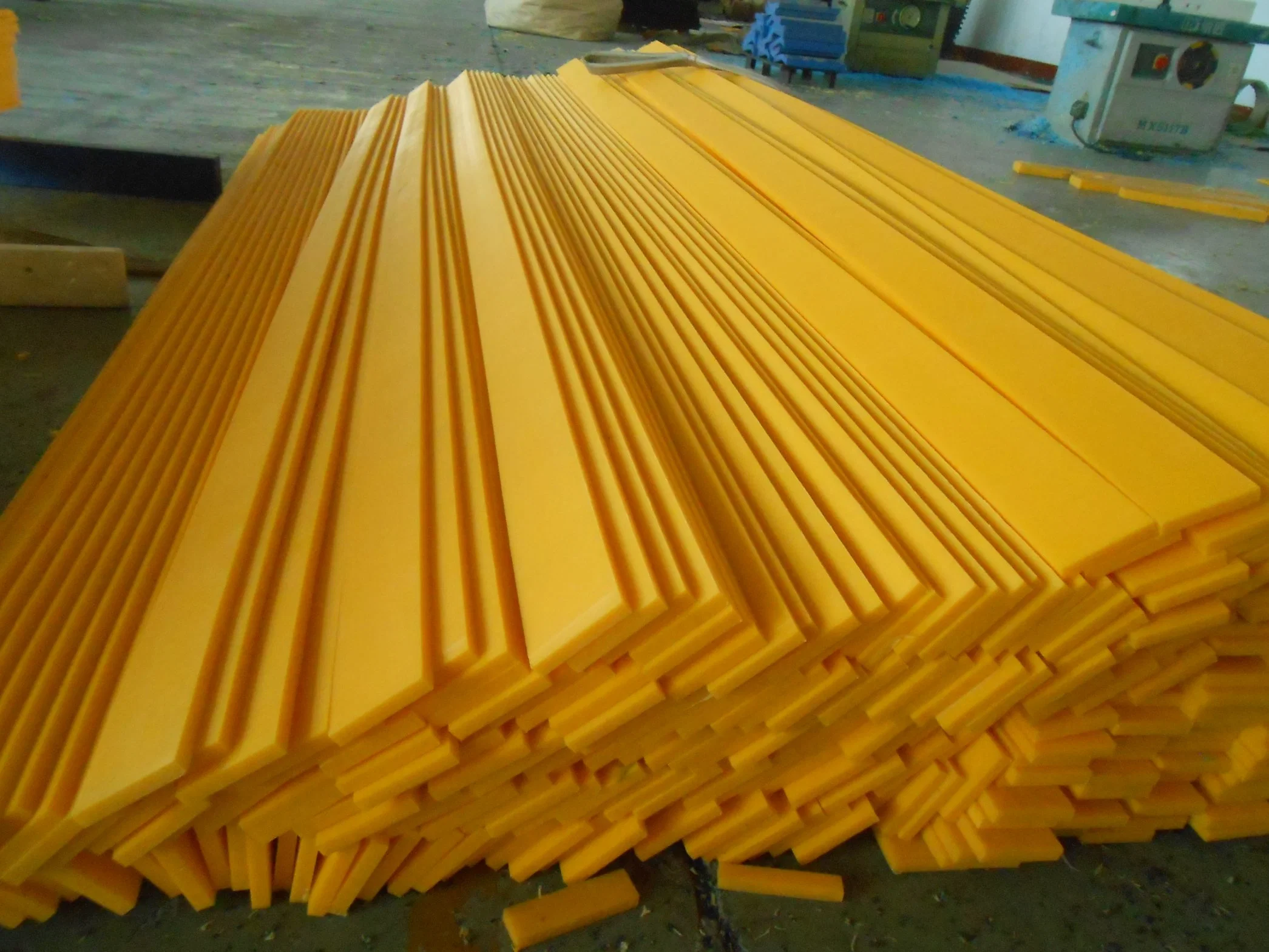 High Density Anti-UV Resistant UHMW Polyethylene Conveyor Wear Strips