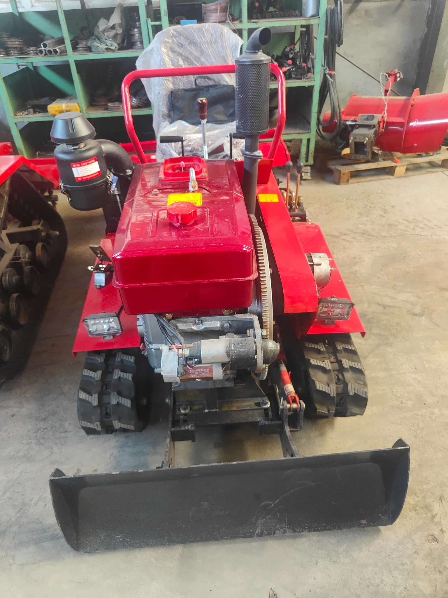 Mini Farm Garden Cultivators Easy Use Crawler Tractor
