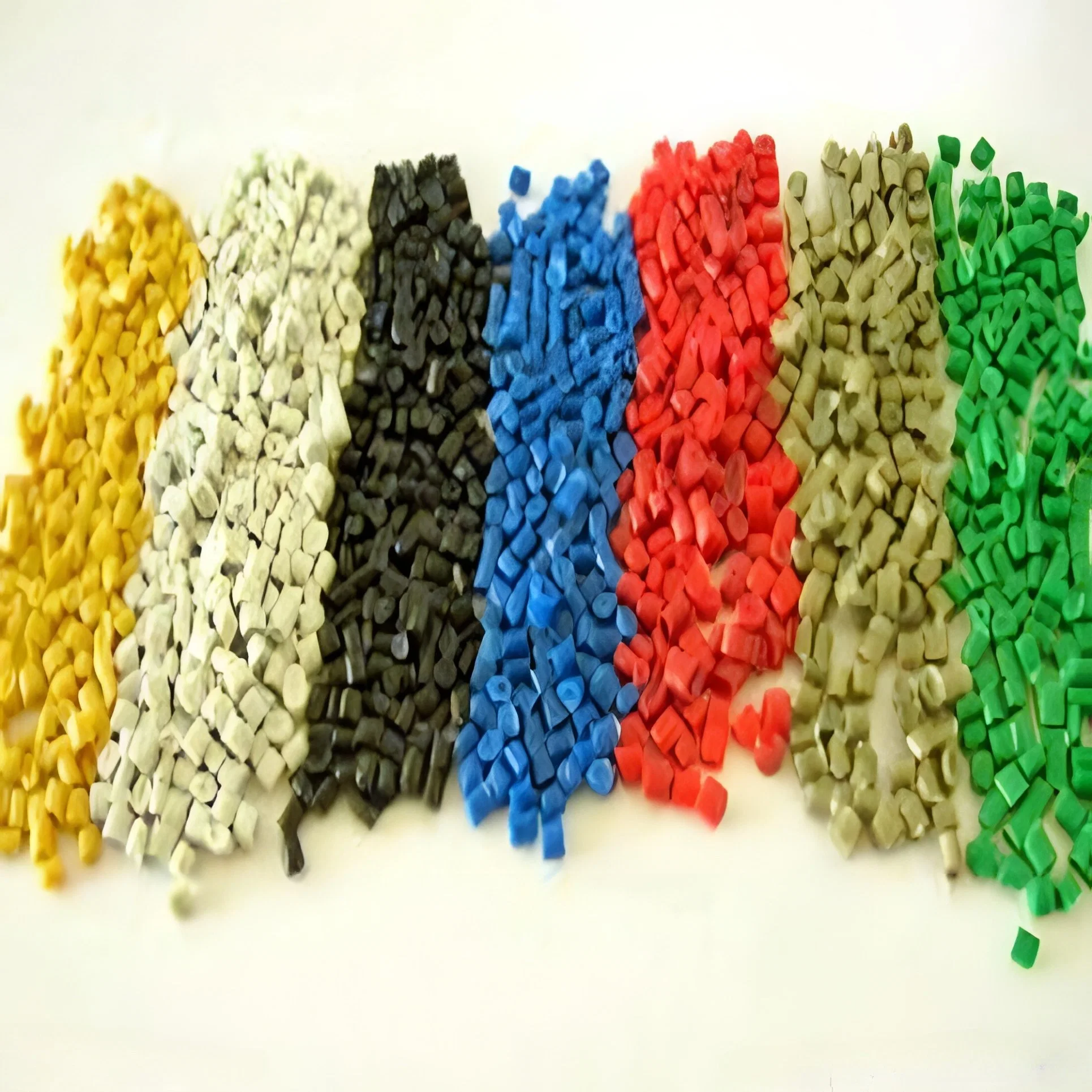 Granulés de plastique ABS recyclé de haute qualité en stock de résine PVC.