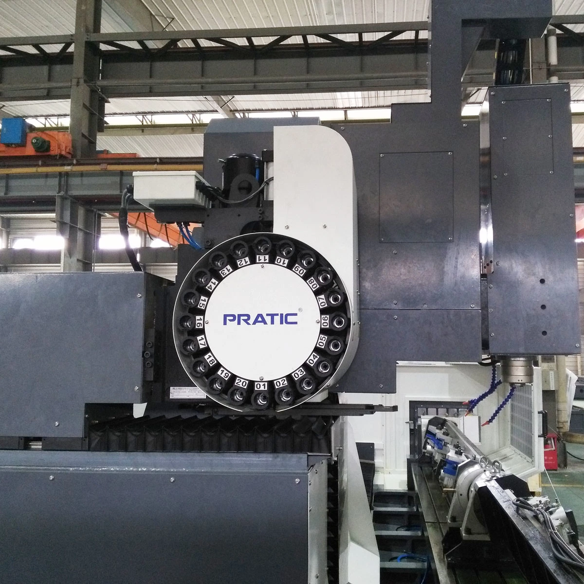 4 Axis Swing Head Precision CNC Machining Center Vertical Milling Machine for Auto Parts Curved Surface Processing