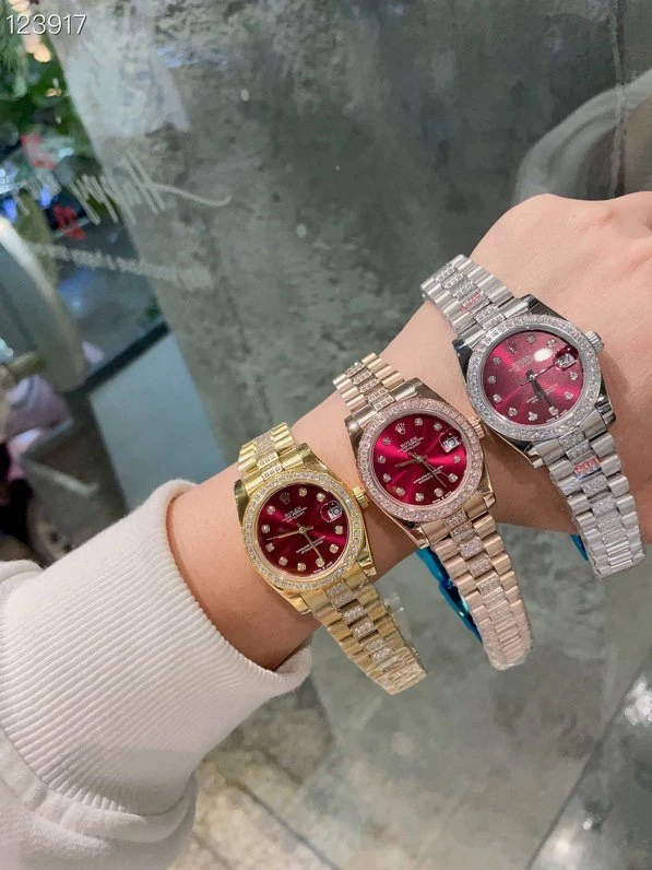 علامة تجارية فخمة تجارة الماس حركة ميكانيكية المرأة في S Watch Top المصممون