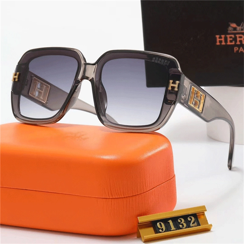 Gafas de sol de diseño de lujo 2023 original gafas de sol PC al aire libre Marco Moda Clásica Dama Espejos para mujeres Hombre