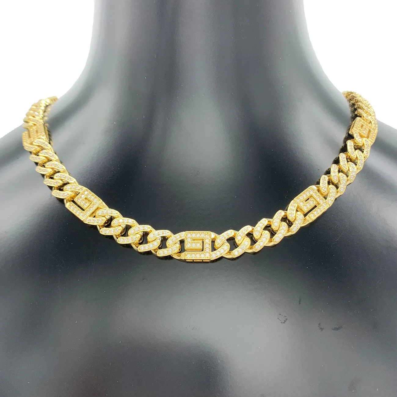 2022 Nuevo Hip Hop Iced fuera de la cadena de Cuban Link Figaro Necklace