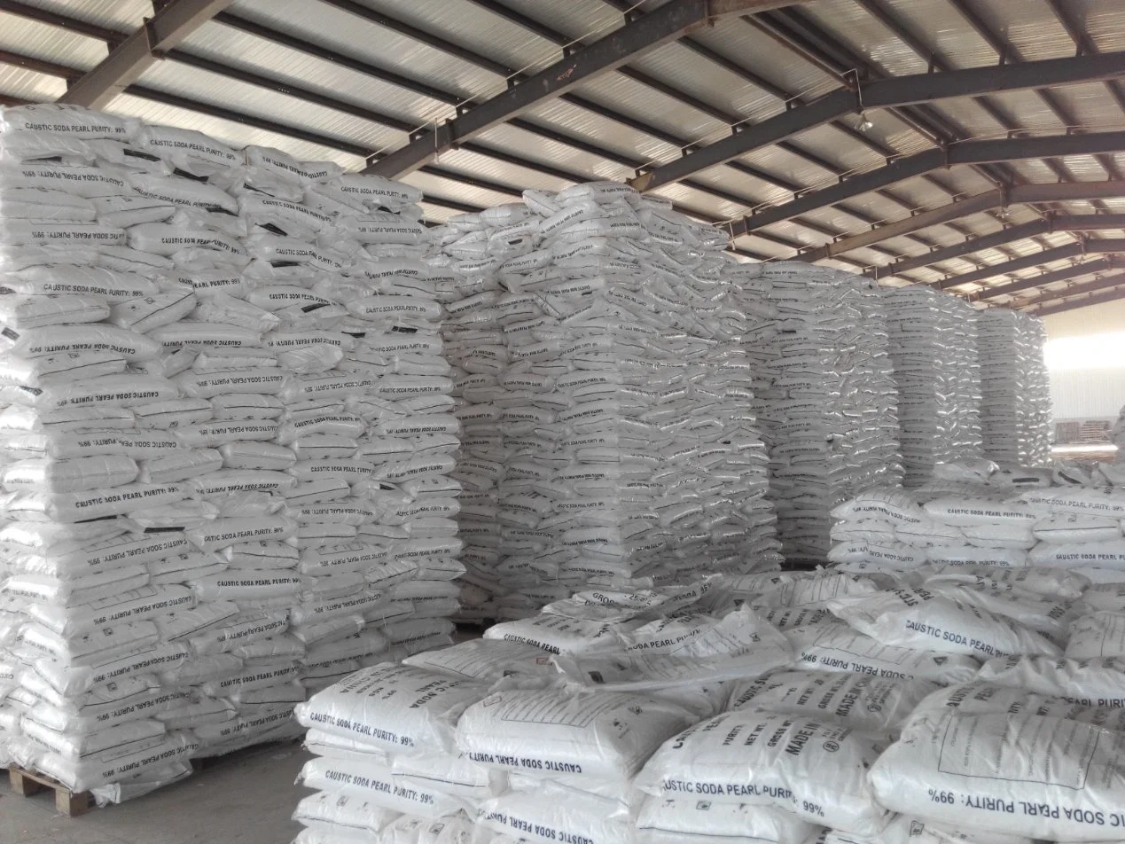 Naoh Factory Price Dingxin Chemical Industrial Alkali Caustic Soda Flakes/Pearls