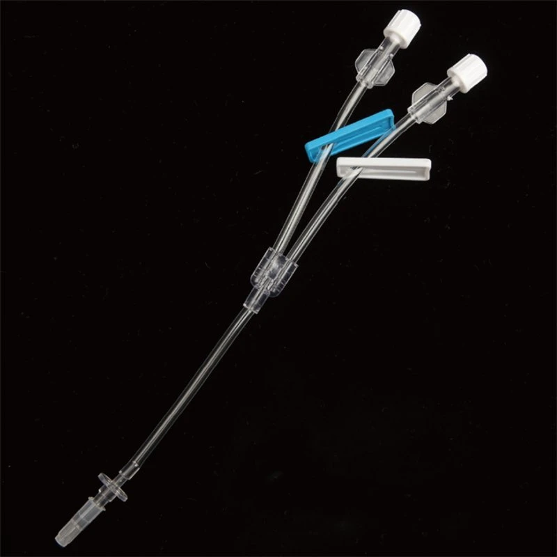 IV el tubo de extensión de flujo desechables con regulador de caudal infusión intravenosa Multi-Way el tubo de extensión