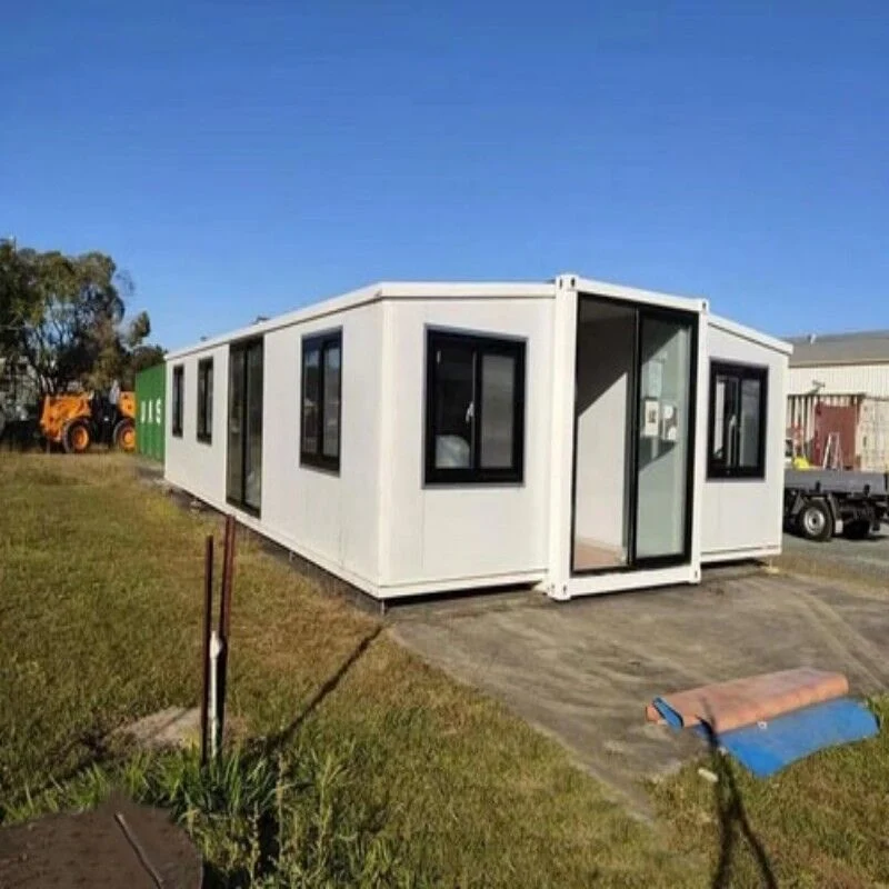 Prefab 3 Bedrooms Luxury Three Car Garage Prefabricated Steel Ferro Cement Modular Hotel Dome Home Use Round Container House