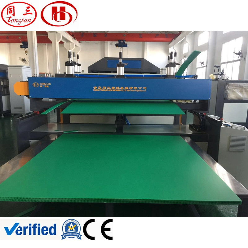 PP Corrugated Sheet Die Cutting Machine Making Corrugated Box