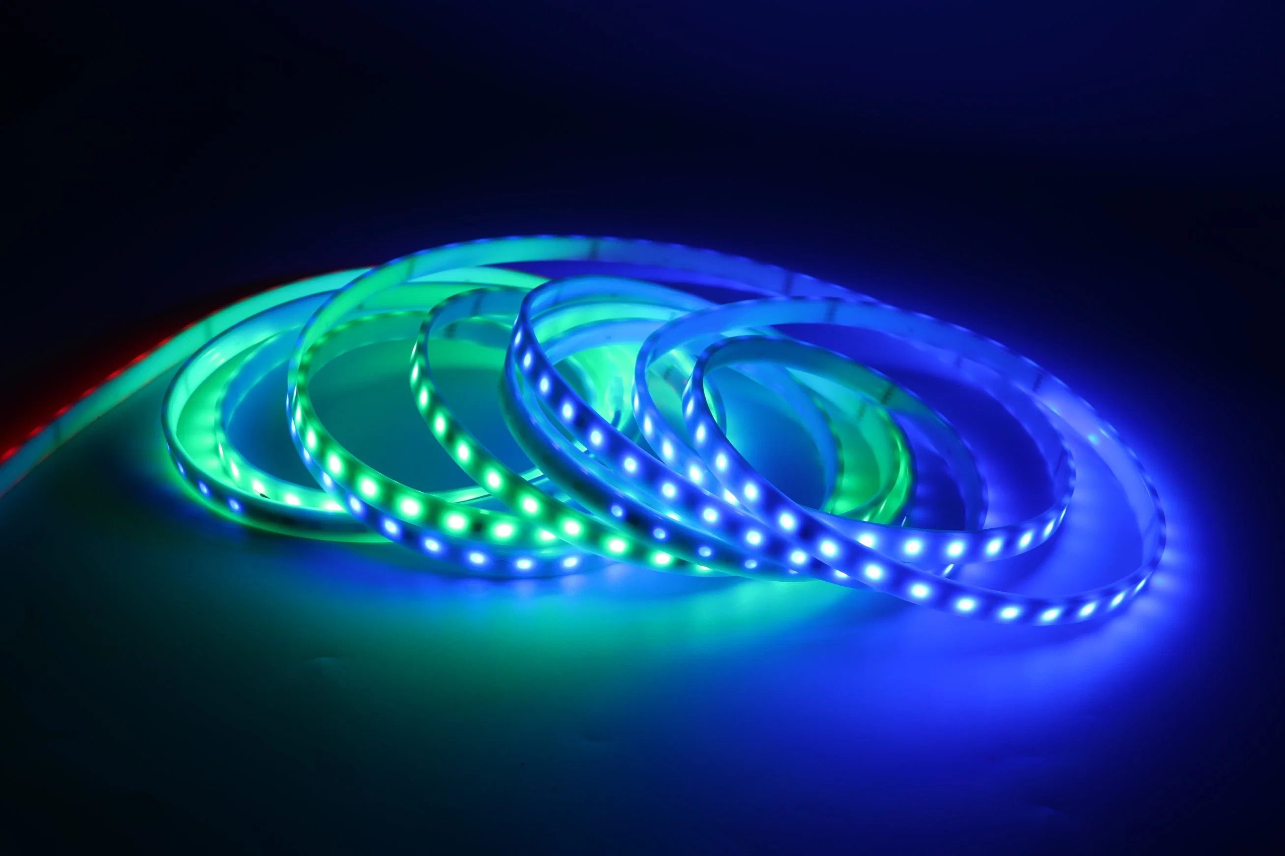 SMD2025 RGB Digital Water-Resistant Flexible LED Strip Light IP65 for Indoor and Outdoor