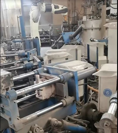 Continuous Metal Casting Robot Pouring Aluminum Gravity Casting Production Line