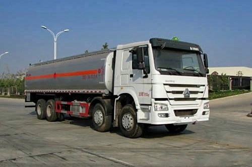 Sinotruk Shacman Foton HOWO Dongfeng FAW pesado 336CV 4X2 6X4 8X4 Chasis 20000litros de combustible de gasolina de inyección de aceite diesel de camiones tanque de carga de combustible con el precio de distribuidor