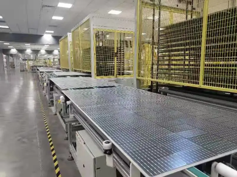 A Europa Stock Populares Perc Mono 550W Painel Solar DDU DDP Entrega Rápida 545W 540W Painéis Solares