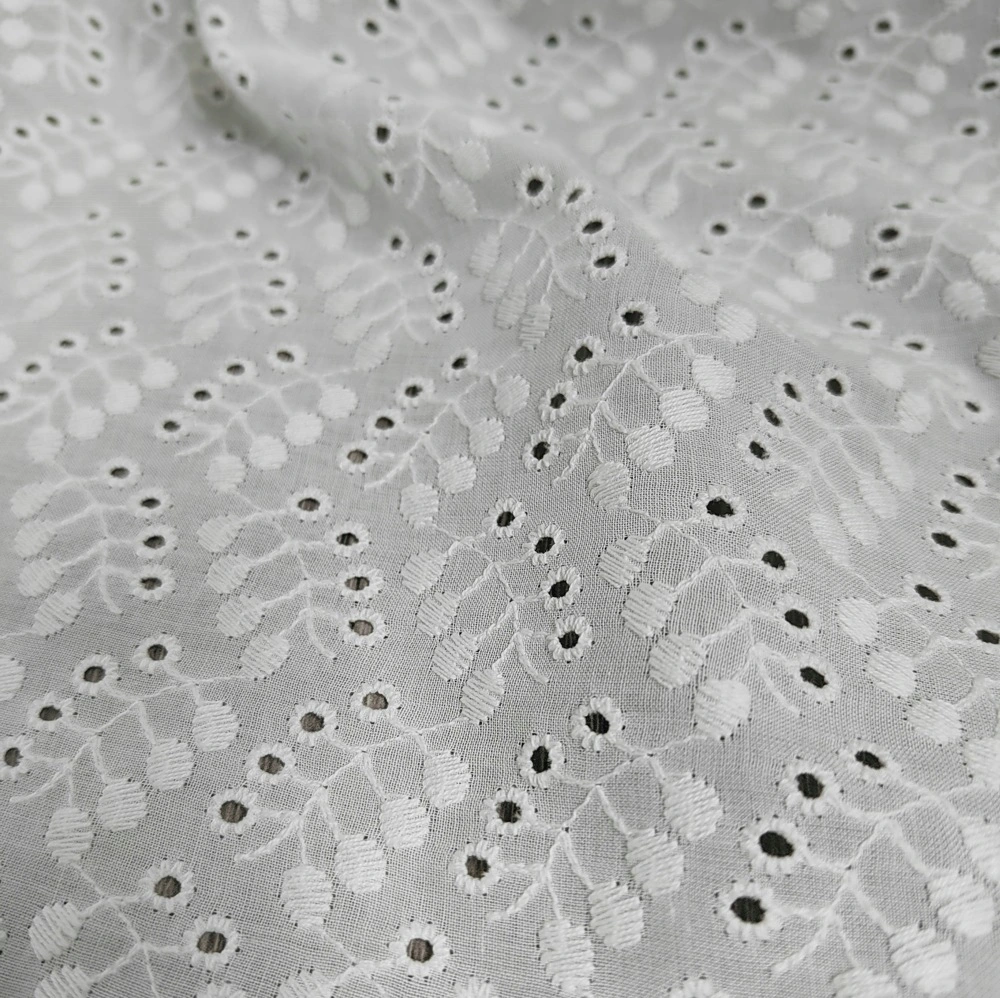 Gz6404 tela de encaje bordado de ojales de algodón para vestir