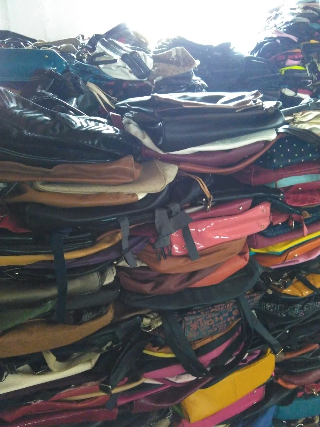 Sacos de segunda mão de ferramentas sacos de escola de mochila de atacado recipiente cheio dentro Fardos sacos usados a granel