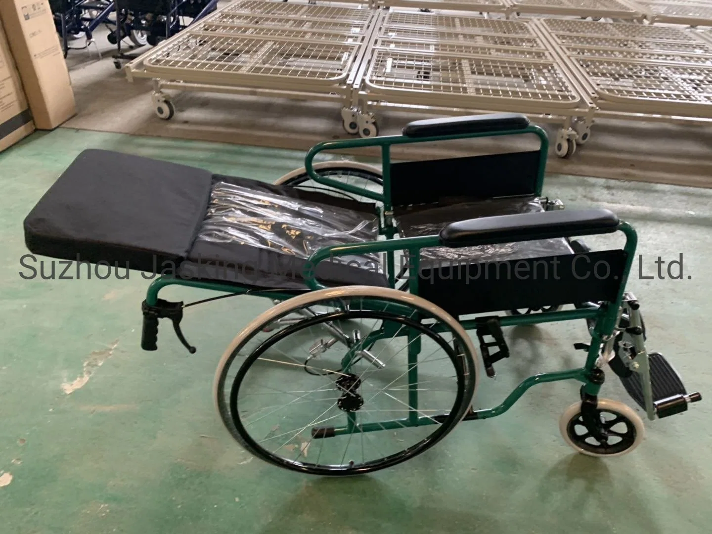 Powder Coating Steel Reclining High Back Manual Wheelchair (JX-864GC-46)